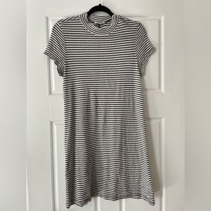 Boutique Black & White Stripped T-shirt Dress